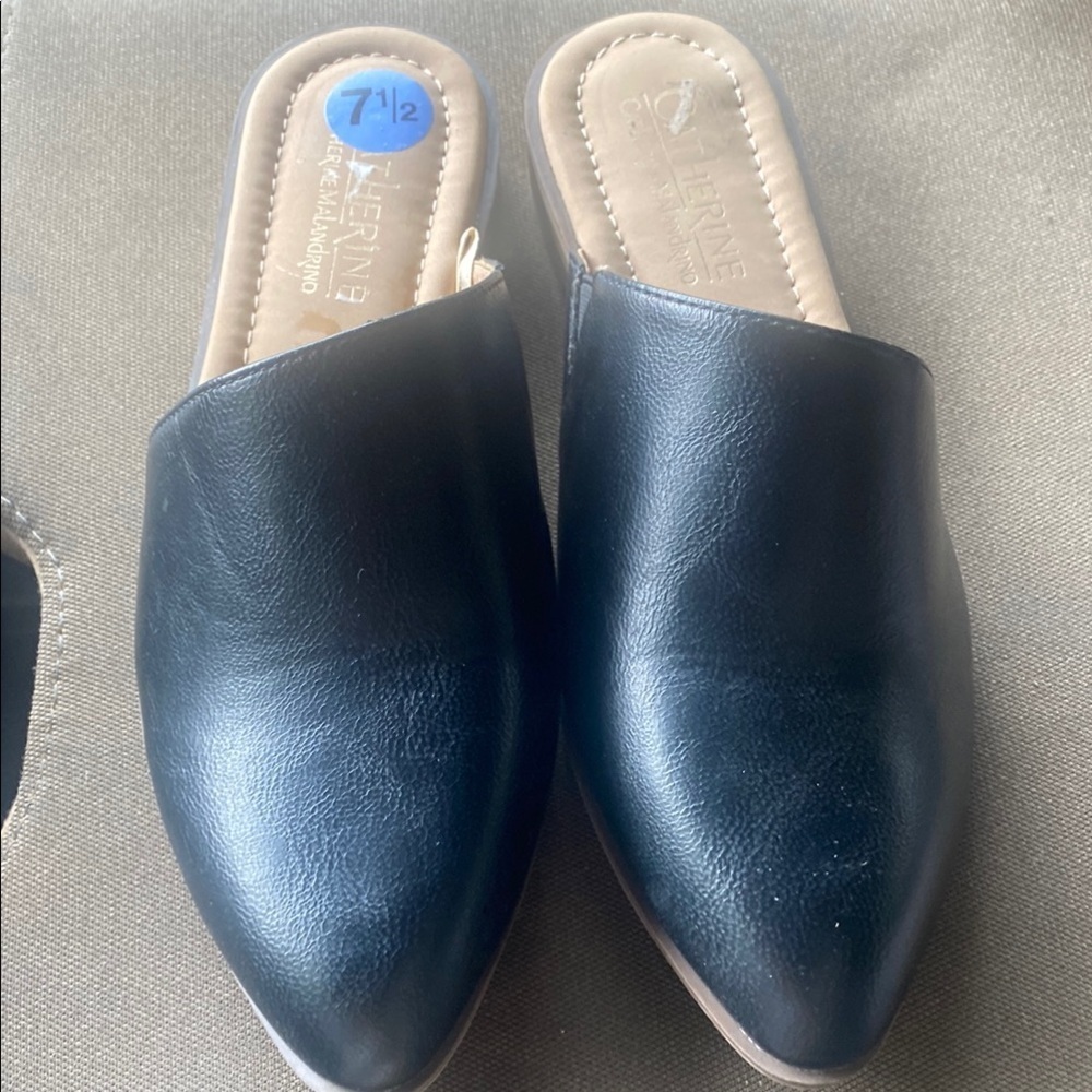 Catherines Black Size 7.5 Mules Sleek Design Stacked Low Heel Neutral Office
